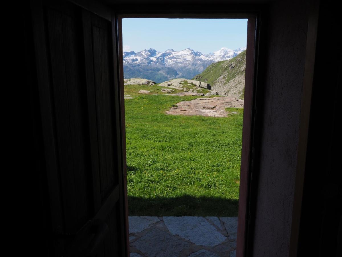 Rifugio Casa Di Caccia Villa Noasca Exterior photo